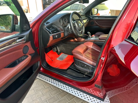 Продам BMW X 6
Год выпуска: (4)