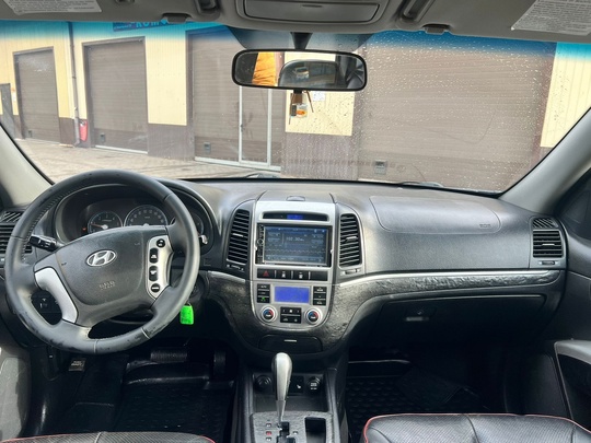 Продам Hyundai Santa Fe
Пригнан из (3)
