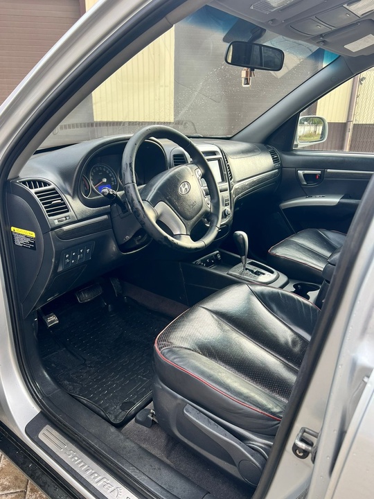 Продам Hyundai Santa Fe
Пригнан из (9)