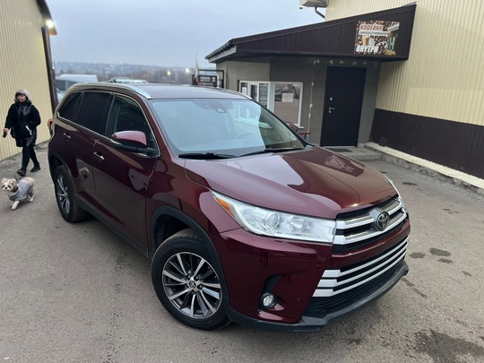 Toyota Highlander
2019 года  АКПП
3,5 (1)