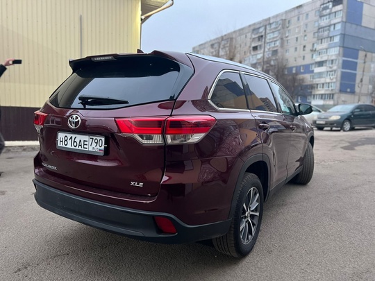 Toyota Highlander
2019 года  АКПП
3,5 (3)