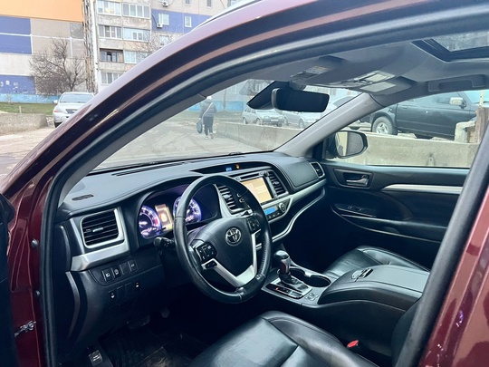 Toyota Highlander
2019 года  АКПП
3,5 (6)