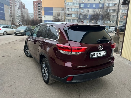 Toyota Highlander
2019 года  АКПП
3,5 (8)