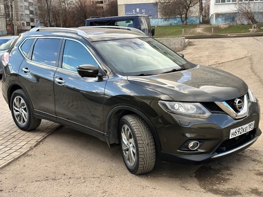 Nissan Rogue 
2015 год
2.5 бензин