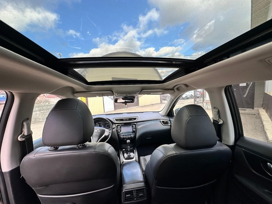 Nissan Rogue 
2015 год
2.5 бензин (9)