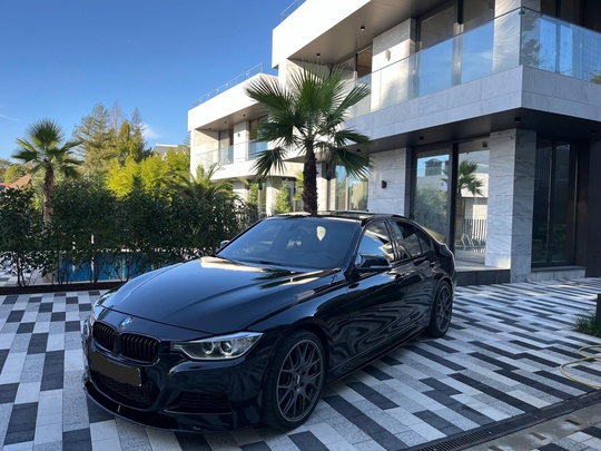 Продам бмв 2012г f30 328i