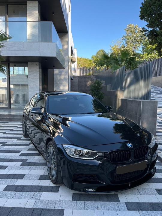 Продам бмв 2012г f30 328i (1)