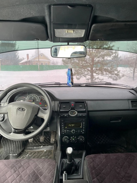 Автомобиль: LADA PRIORA 
Год выпуска: (6)