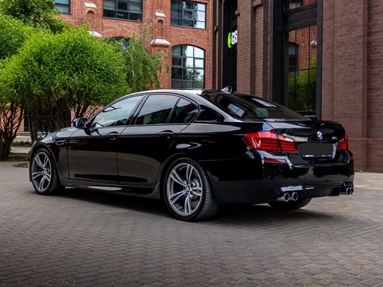 BMW M5 F10 (560лс)
г. Сииферополь
2012г
Пробег: (3)
