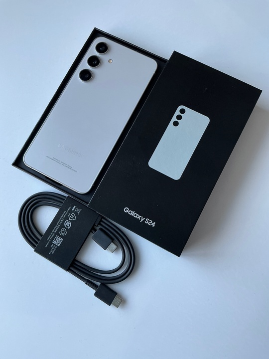 Samsung Galaxy S24  8/128гиг.Состояние (6)