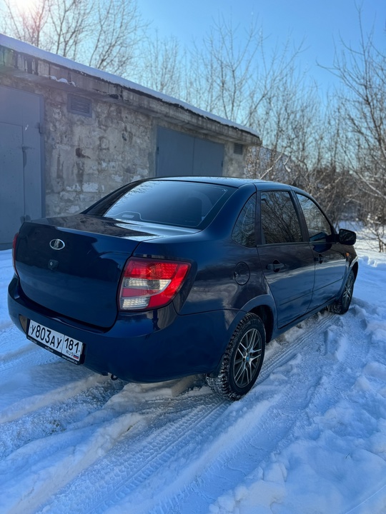 Продам LADA GRANTA 2012 
Машина (2)
