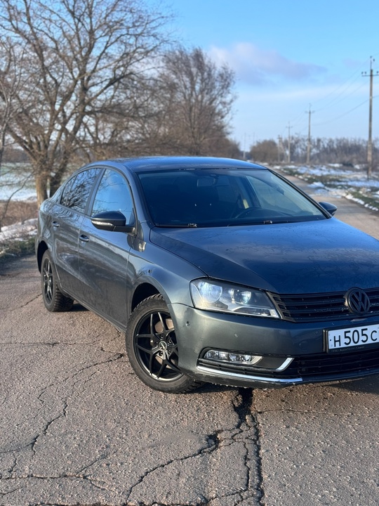 Продам отличный вместительный автомобиль 2012 (6)