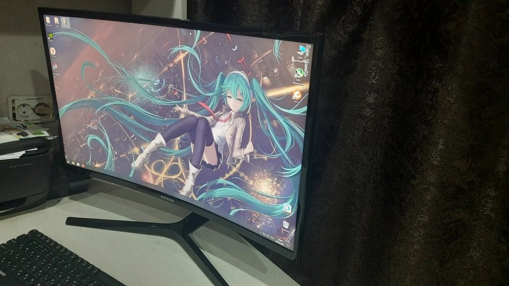 Продам изогнутый монитор Samsung, 27" (1)