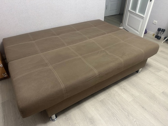 Продам диван 15 000₽. 
Длина (3)