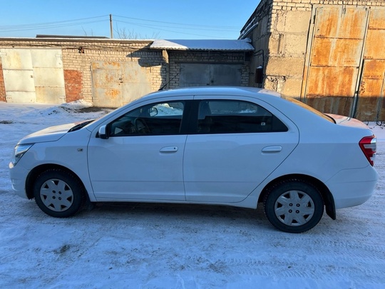 Продам Шевроле кобальт 1,5 бензин (4)