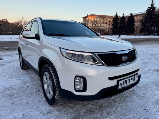 Продам KIA Sorento || 2,4 (2)