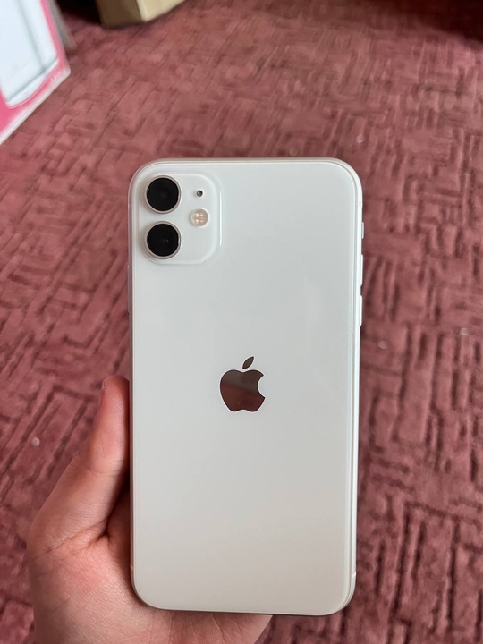 Продам IPhone 11 64 GB