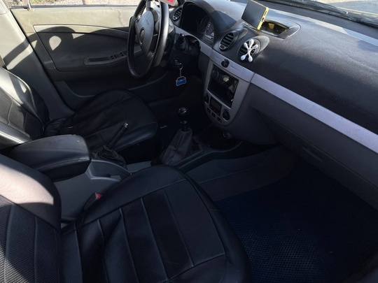Продам собственный автомобиль, Шевроле Лачетти (5)