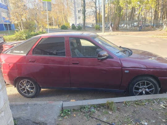 Продам ваз 2112, 2003год машина (1)