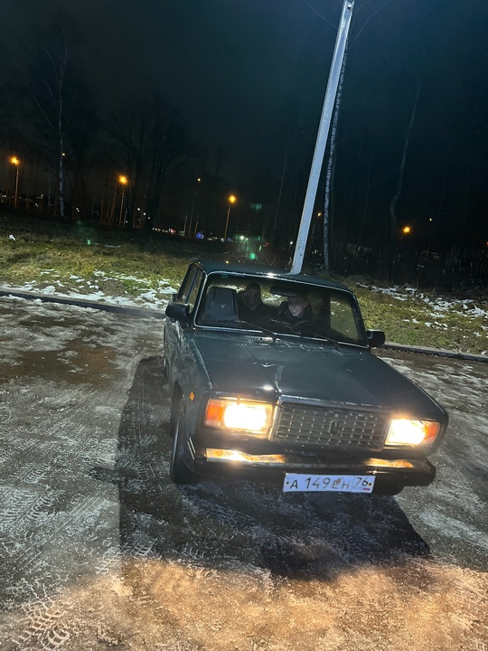 Ваз 2107
2004 год
Карб
Вытянуть фартук
Радиатор не (1)