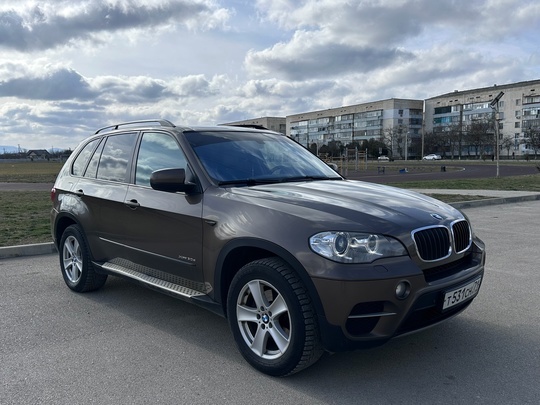 BMW X5 3 л. дизель (1)