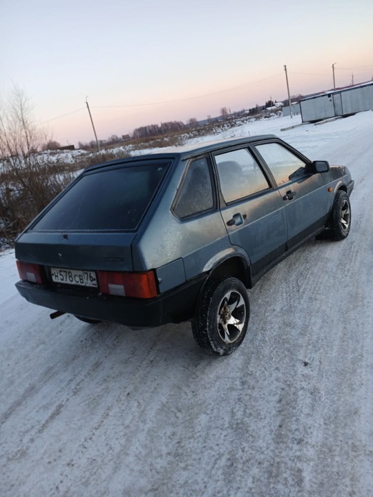 Автомобиль на ходу, сел поехал. (4)