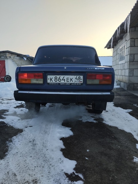 Продам 2107 в хорошем состоянии (4)
