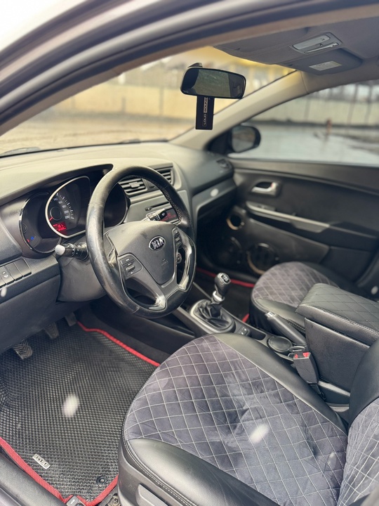 В Продаже KIA Rio Рестайлинг (6)