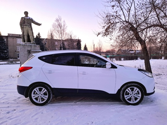 Продам ix 35 4wd 2011 (2)