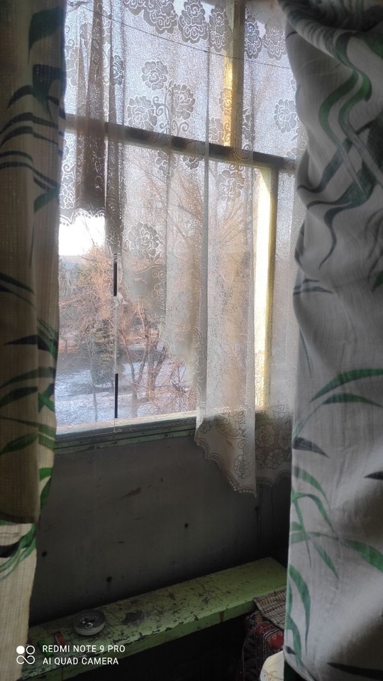 Продам!
г. Луганск, 200 метров Центральный (3)