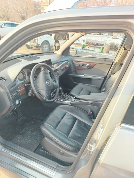Продам Mercedes Benz GLK 350 (5)
