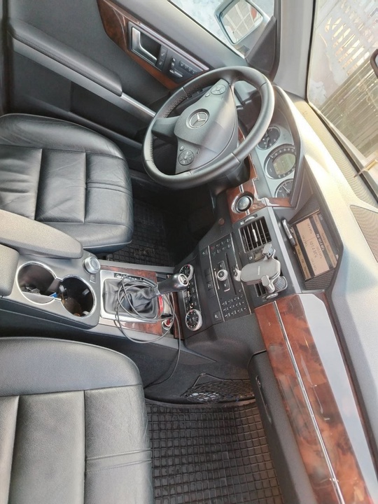 Продам Mercedes Benz GLK 350 (6)