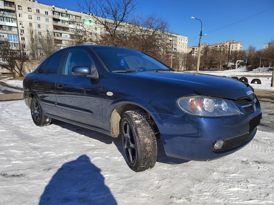 Продам Nissan Almera n16 хетчбэк.