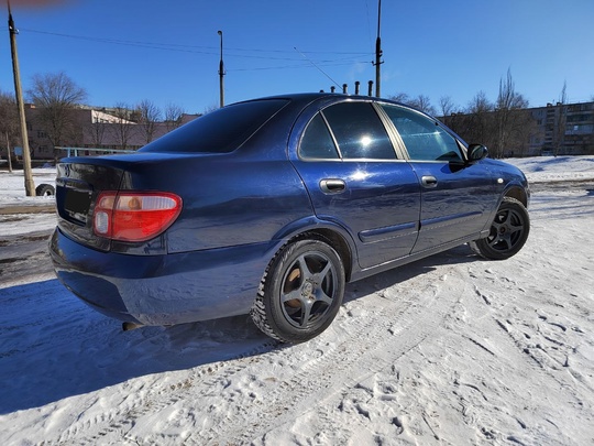 Продам Nissan Almera n16 хетчбэк. (5)