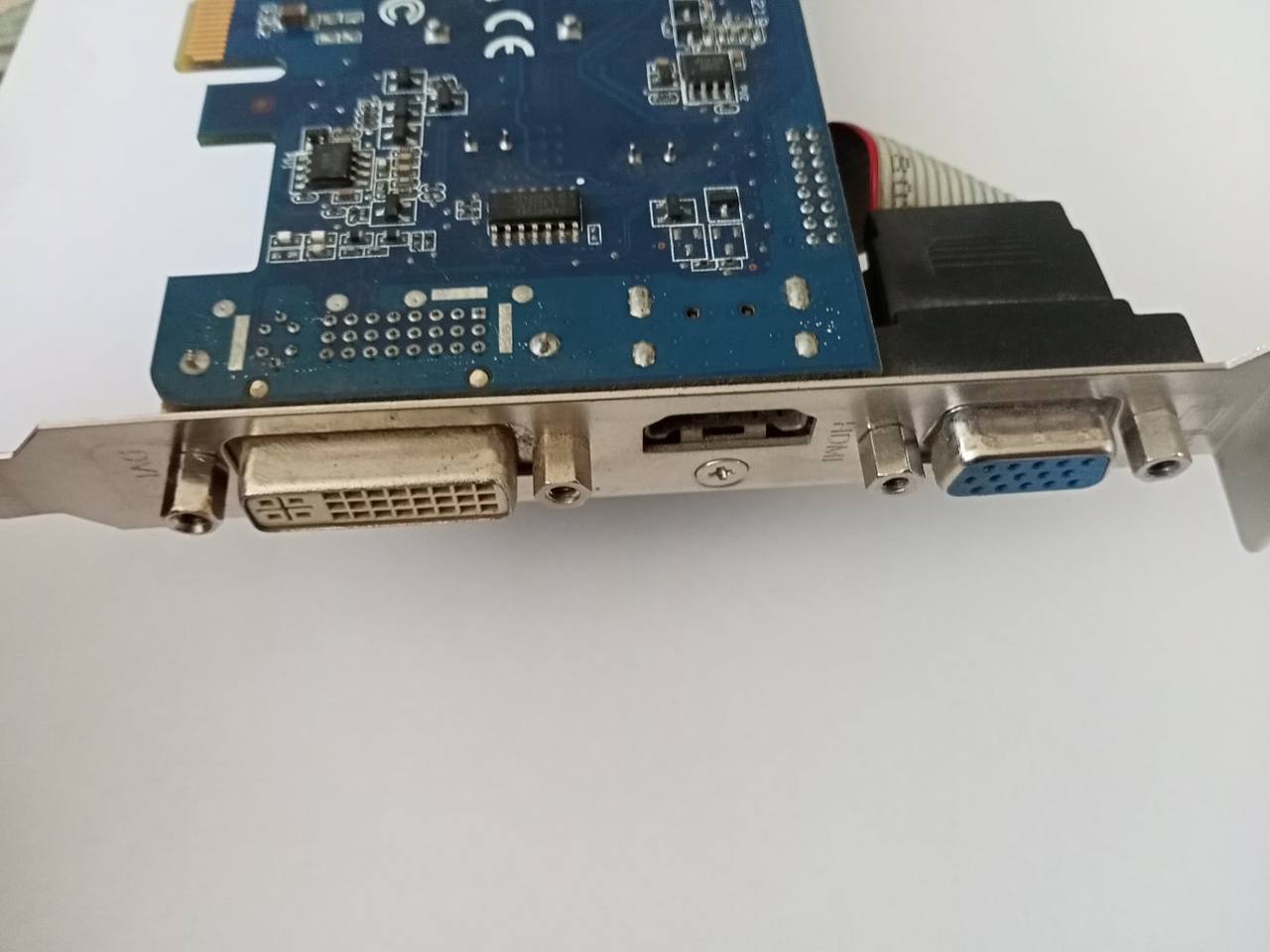 Продам видеокарту Asus GeForce 210,1гб,в
