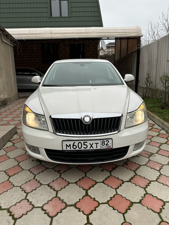 1 120 000 Автомобиль в (1)