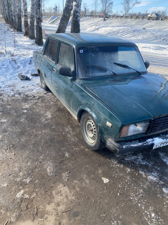 Продам ваз 2107 9год инжектор (1)