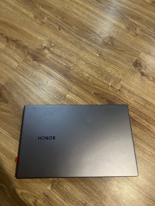 Добрый день продам ноутбук honor