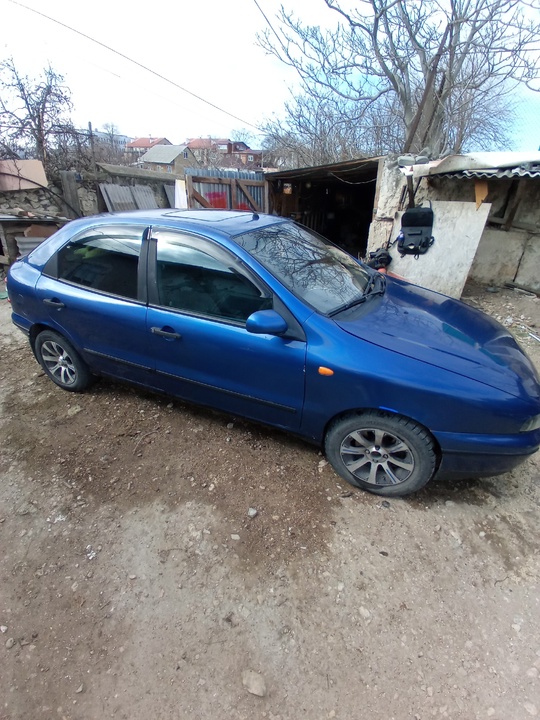 Продам.
Фиат Брава 1996г.
Объем 1,4 бензин
Пробег (1)