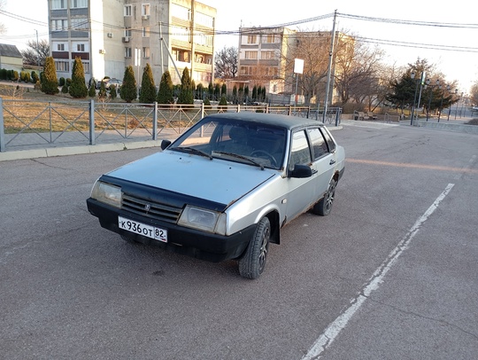 Продам ВАЗ 21099 2001года.По тех (5)