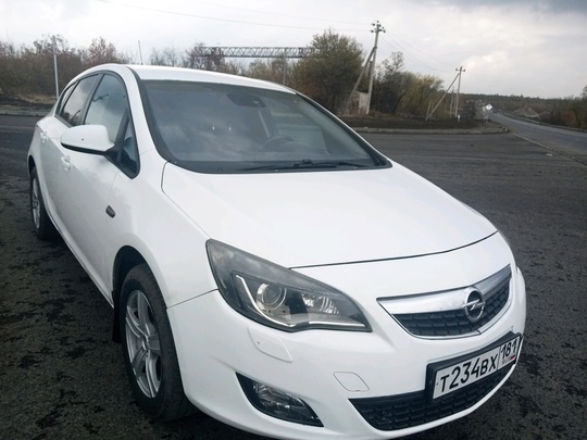 Opel Astra J. 2011 г.