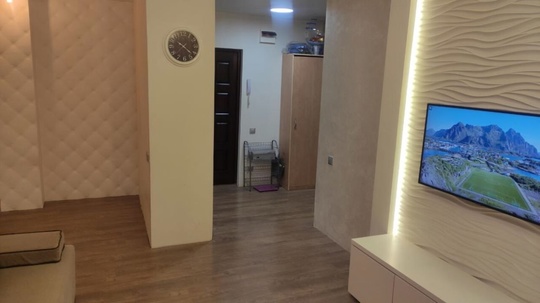 Продается 1 комнатная квартира, площадь (2)