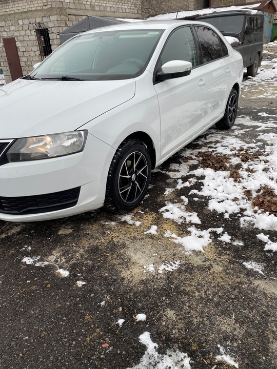 SKODA RAPID 2018 год, 1,6