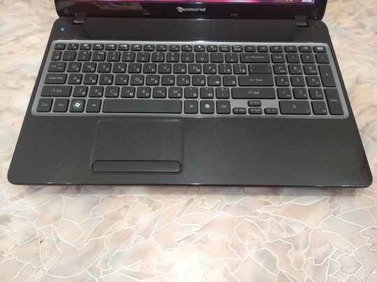 Продам производительный ноутбук Packard Bell (1)