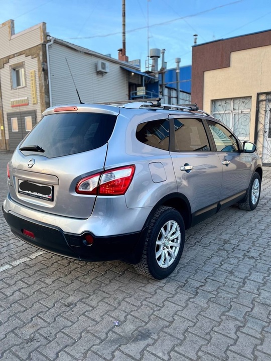 Продам Nissan Qashqai цена 1мил.190тыс (3)