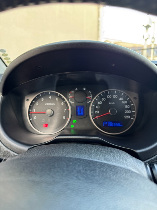 Продам Hyundai i20.
1.4 бензин.
Автомат.
2010г.
Автомобиль в (6)