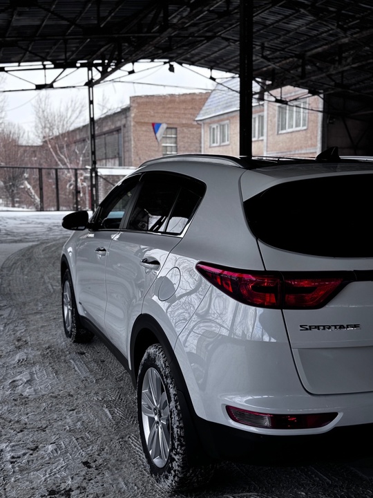 Продам Kia Sportage 2016, в (3)