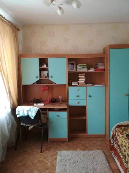 Продается 4 - х комнатная (2)