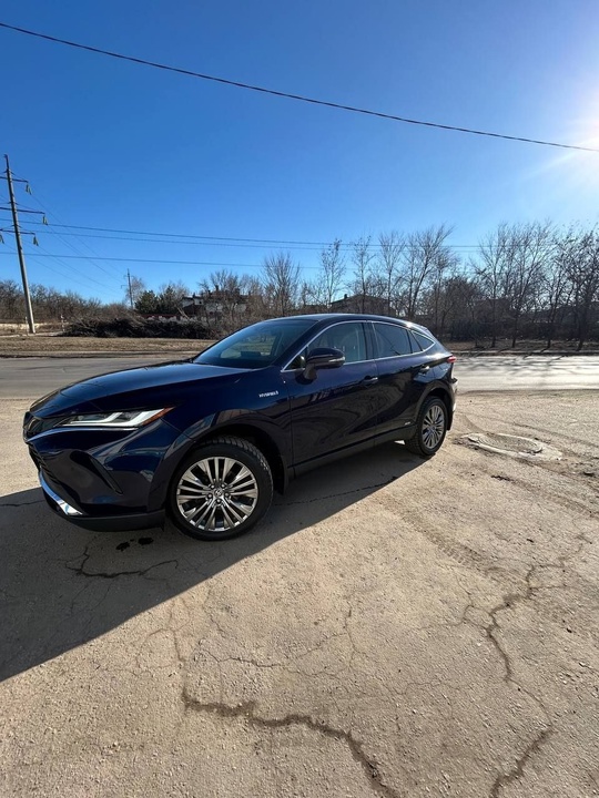ПРОДАМ Автомобиль Toyta Venza 2021 (3)