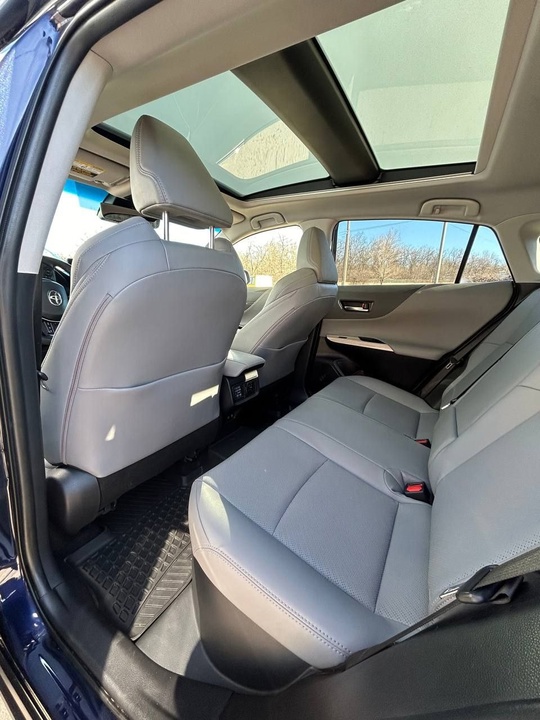 ПРОДАМ Автомобиль Toyta Venza 2021 (9)